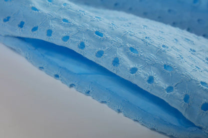 Elegantes Spitzen-Jacquardkleid mit V-Ausschnitt